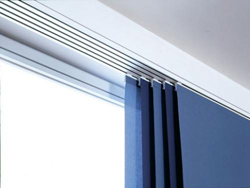Виды карнизов для штор потолочные. Особенности шинного скрытого карниза для штор 16