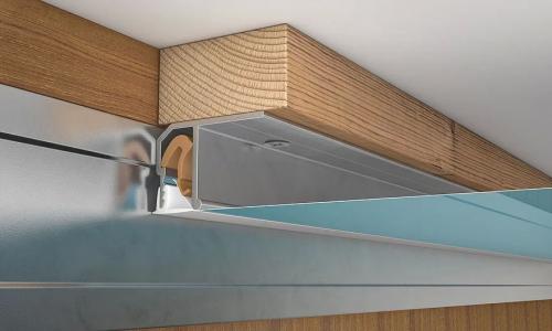 Установка дверей-купе в гардеробную с натяжным потолком. Встроенный шкаф купе с натяжным потолком