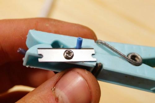 Как зачистить тонкие провода от изоляции. Быстрая зачистка проводов от изоляции: выбор инструмента и секреты профессионалов, как быстро зачистить провод своими руками (155 фото)