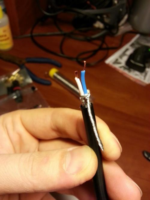 Как зачистить тонкие провода от изоляции. Быстрая зачистка проводов от изоляции: выбор инструмента и секреты профессионалов, как быстро зачистить провод своими руками (155 фото)