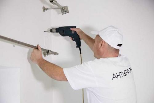 Как установить карниз для штор на стену. Как повесить карниз — ТОП-140 фото-инструкций по установке карниза. Основные правила крепления и советы от профессионалов