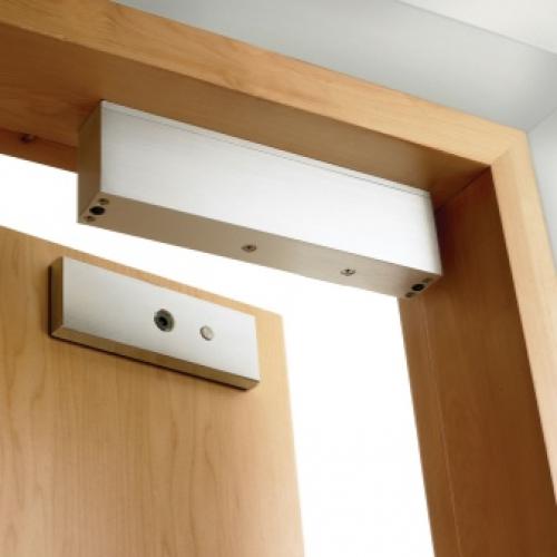 Дверь на магнитах. Магнитный замок на входную дверь: критерии выбора и схема установки 01 Дверь на магнитах. Магнитный замок на входную дверь: критерии выбора и схема установки 01