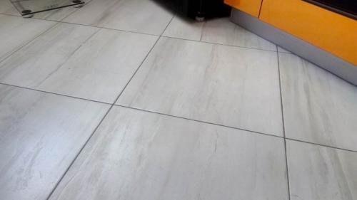 Плитка поливинилхлоридная для пола. Что такое ПВХ (виниловая) плитка для пола 02 Плитка поливинилхлоридная для пола. Что такое ПВХ (виниловая) плитка для пола 02