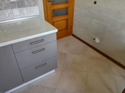 Плитка поливинилхлоридная для пола. Что такое ПВХ (виниловая) плитка для пола 03 Плитка поливинилхлоридная для пола. Что такое ПВХ (виниловая) плитка для пола 03