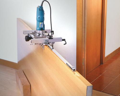 Фрезер для врезки замков. Установка с фрезером