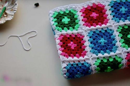 Вязаные коврики своими руками оригинальные идеи для домашнего уюта. Вязаные коврики крючком: пошаговая инструкция по созданию, схемы вязания и советы для начинающих (105 фото)