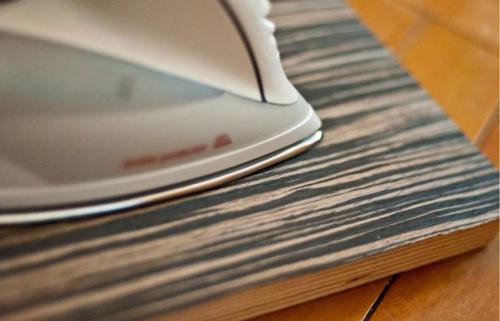 Как отреставрировать деревянный стол в домашних условиях. Реставрация старого деревянного стола в домашних условиях: пошаговое руководство