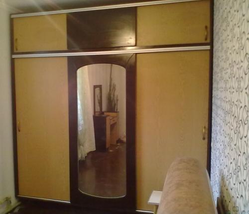 Высота стандартных дверей купе. Выбор раздвижной системы купе для шкафа