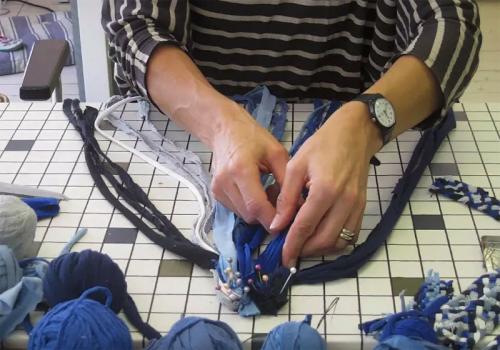 Половики домотканые своими руками из старых вещей. Разные варианты создания ковриков своими руками из старых вещей: пошаговые рекомендации