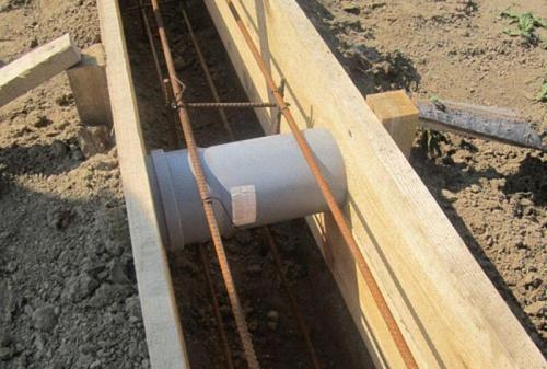 Как сделать отдушину в частном доме в фундаменте. Как сделать продухи