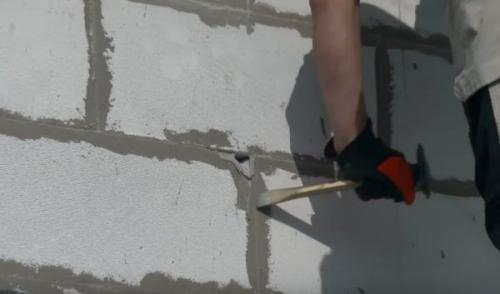 Отделка пенопластом фасада дома. Подготовка наружных стен к утеплению