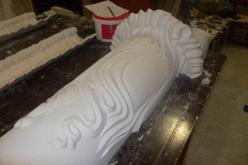 Декоративный пенопласт для фасада. Преимущества архитектурных элементов и профилей из пенополистирола