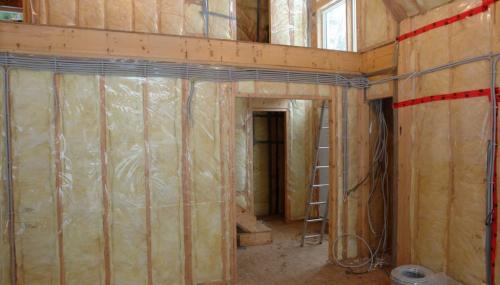 Отделка внутренних стен каркасного дома. Этапы отделочных работ