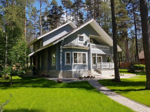 Покрасить деревянный дом снаружи своими руками. Полезные советы для покраски деревянного дома 08 Покрасить деревянный дом снаружи своими руками. Полезные советы для покраски деревянного дома 08