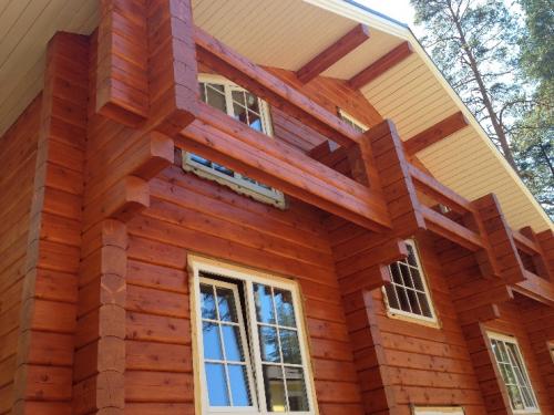 Покрасить деревянный дом снаружи своими руками. Полезные советы для покраски деревянного дома 09 Покрасить деревянный дом снаружи своими руками. Полезные советы для покраски деревянного дома 09