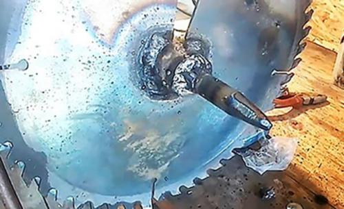 Как сделать бур из дисковой пилы. Пошаговая инструкция изготовления самодельного устройства