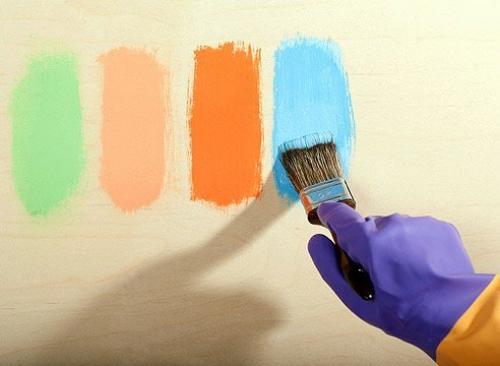 Краска в ванную комнату на потолок. Плюсы и минусы использования красок