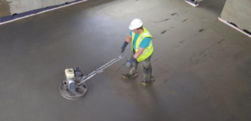 Как зажелезнить стяжку. Способы железнения цементом