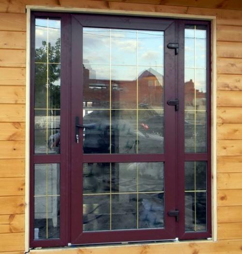 Пластиковые входные двери в частный дом. Достоинства и недостатки