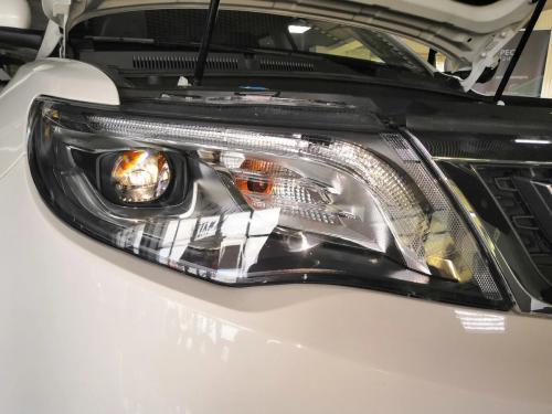 Клей герметик для фар. Каким герметиком клеить фары — бутиловый, ленточный и силиконовый