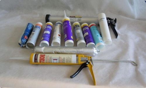 Водостойкий герметик для ванны. Силиконовый 03