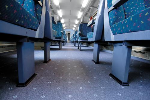 Удивительный мир линолеума: от плитки до пола 13