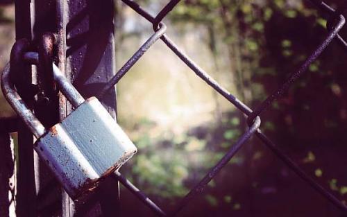 Установка врезного замка на калитку из профнастила. Замок для калитки уличный с ручкой: виды и варианты на фото, какой выбрать и поставить