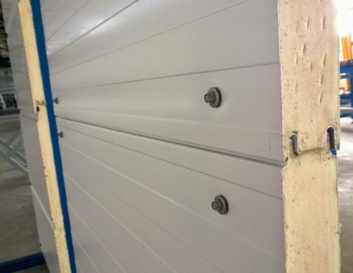 Гараж из сэндвич панелей. Что такое сэндвич-панель