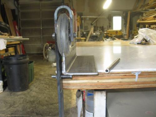 Ролики для раздвижных дверей своими руками. Простейший ролик на дверь своими руками