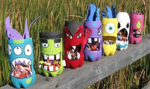 Дачные фигурки своими руками из пластиковых бутылок. Поделки из пластиковых бутылок: 135 фото вариантов использования пластика в украшении сада