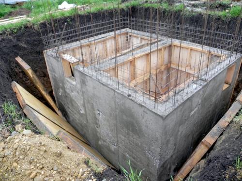 Когда и как снимать опалубку после заливки бетона. Когда снимать опалубку после заливки бетона?