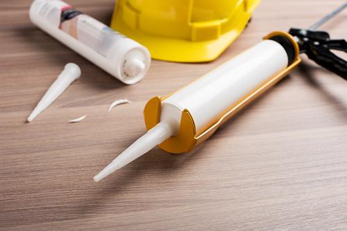 Влагостойкий герметик для ванной: все, что нужно знать о выборе и применении 08 Влагостойкий герметик для ванной: все, что нужно знать о выборе и применении 08