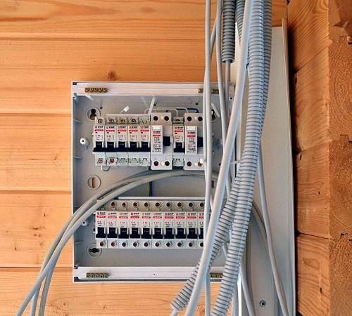 Сборка силовых щитов правила. Монтаж распределительного щита своими руками