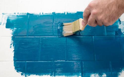 Краски для плитки в ванной. Какой краской покрасить плитку в ванной?