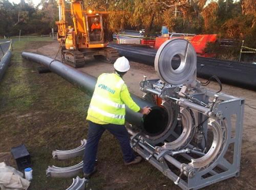 Полиэтилен трубы для водопровода пайка. Варианты установки