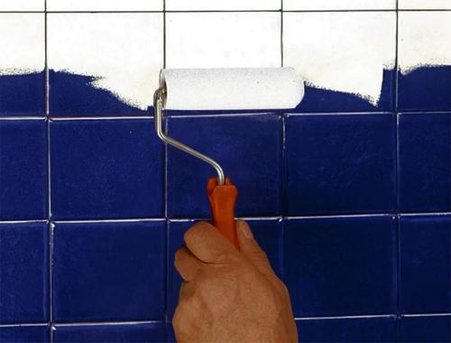 Краски для плитки в ванной. Какой краской покрасить плитку в ванной?