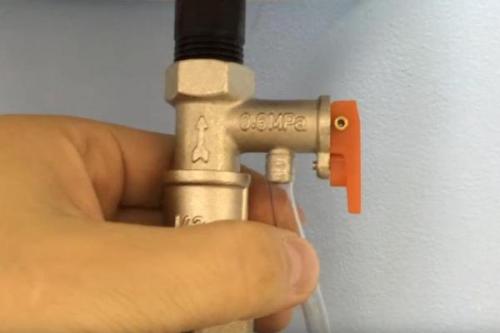 Установка обратного клапана. Как устроен канализационный обратный клапан 12