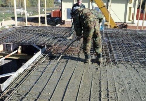 Все о бетонных плитах для перекрытий: выбор, установка и уход 10 Все о бетонных плитах для перекрытий: выбор, установка и уход 10