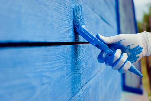 Серьезное дело: как красить деревянный дом снаружи правильно 08