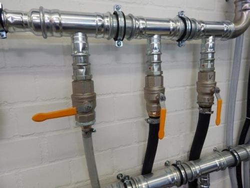 Какие трубы лучше использовать для водоснабжения в квартире. Виды труб, применяемых при устройстве водопровода