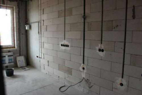 Электроразводка в доме своими руками для чайников. Как правильно развести проводку в частном доме своими руками: пошаговая инструкция монтажа для новичка, схемы подключения