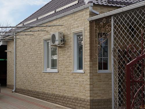 Облицовка фасада панелями под камень. Сайдинг под камень — песчаник (+фото, цены). Выбираем фасад дома с умом