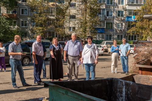 Размещение контейнерных площадок для сбора тбо. Муниципалитет согласует размещение мест сбора мусора 01 Размещение контейнерных площадок для сбора тбо. Муниципалитет согласует размещение мест сбора мусора 01