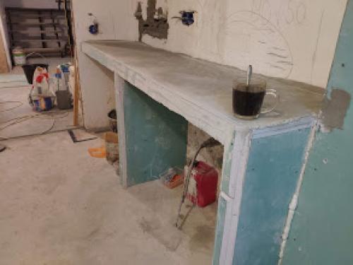 Столешница из керамогранита. Столешница из плитки