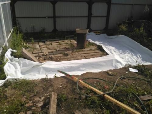 Как устроить дренаж на площадке для автомобиля на даче. Как я делал площадку для машины