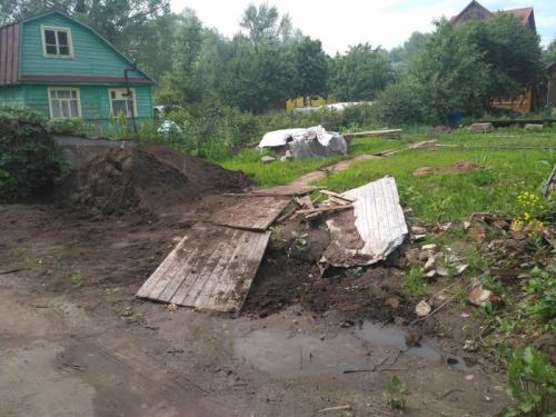 Как устроить дренаж на площадке для автомобиля на даче. Как я делал площадку для машины