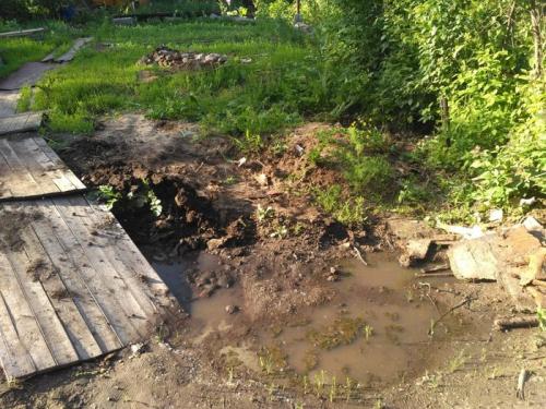 Как устроить дренаж на площадке для автомобиля на даче. Как я делал площадку для машины