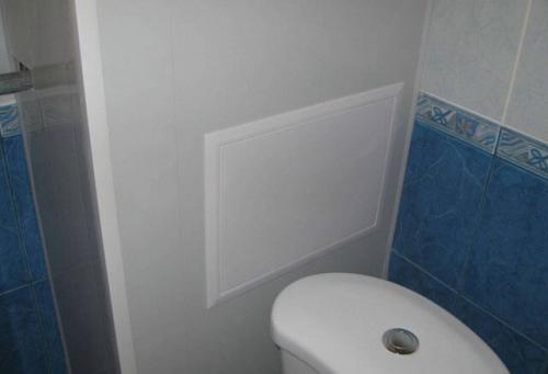 Как закрыть трубы в туалете. Какие встречаются варианты разводки труб в туалете 09 Как закрыть трубы в туалете. Какие встречаются варианты разводки труб в туалете 09