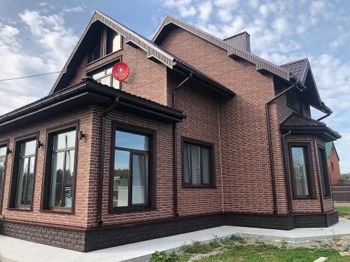 Улучшите эстетику и энергоэффективность вашего дома с фасадными панелями с утеплителем 23 Улучшите эстетику и энергоэффективность вашего дома с фасадными панелями с утеплителем 23