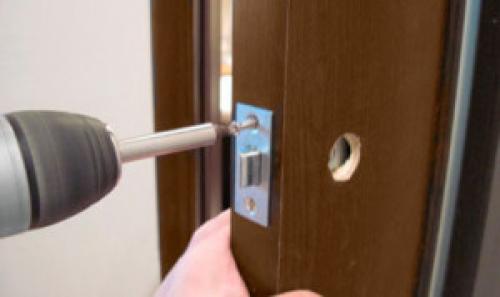 Сверло для врезки замков в межкомнатные двери. Выборка отверстий под ручку механизм замка 06